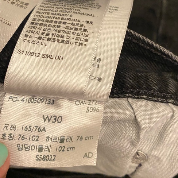 Women's Levi's® 501® Original Jean Shorts - Picture 5 of 5